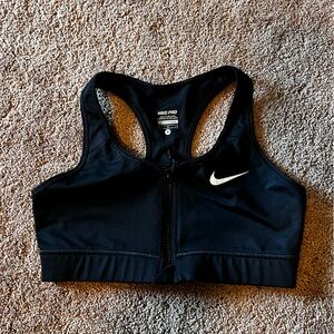 Nike Pro Sports Bra. Size small. Front zip. Racerback. Black
Dri-Fit